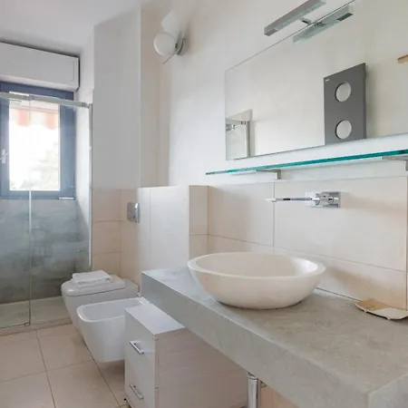 Bright With Balcony And Terrace Apartman *